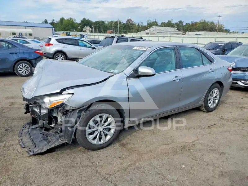 2017 Toyota CAMRY фото
