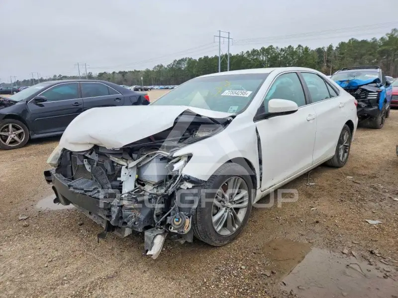 2017 Toyota CAMRY photo