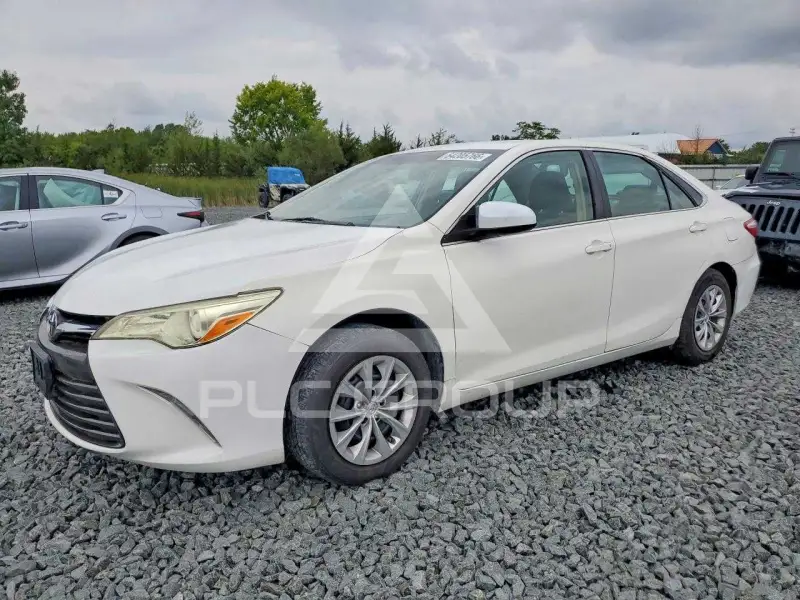 2017 Toyota CAMRY фото