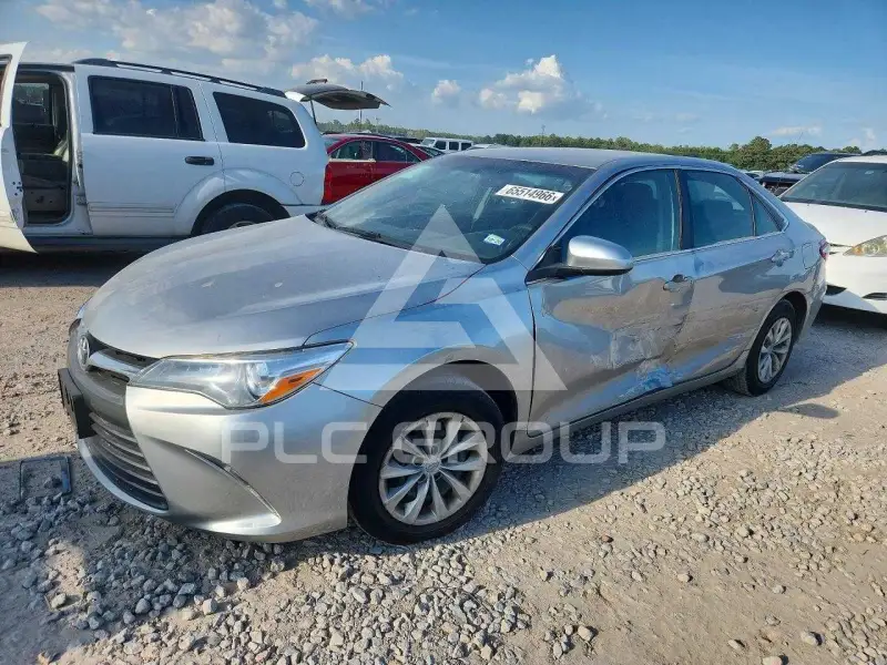 2017 Toyota CAMRY фото