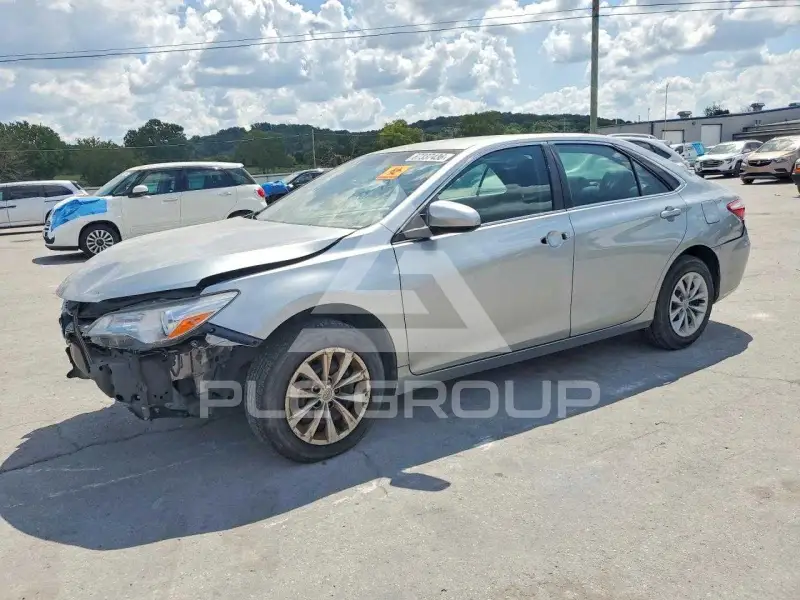 2017 Toyota CAMRY фото