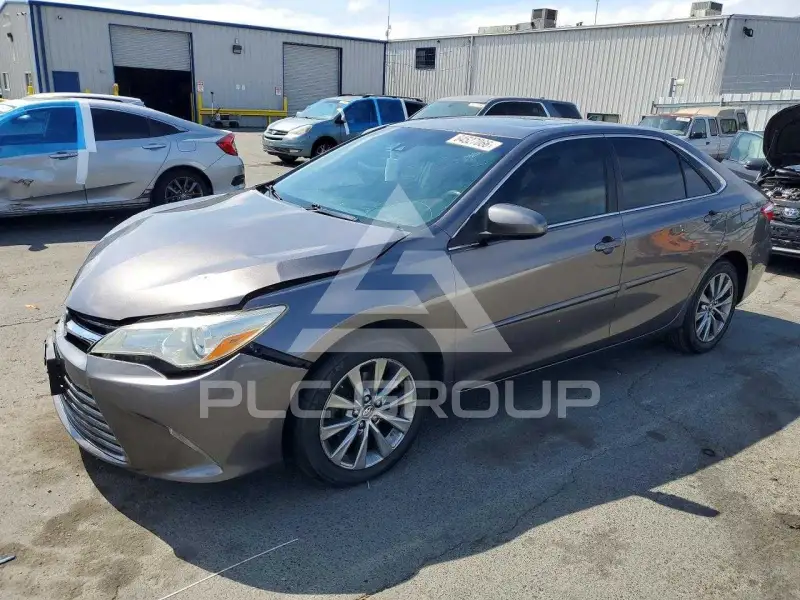 2017 Toyota CAMRY фото