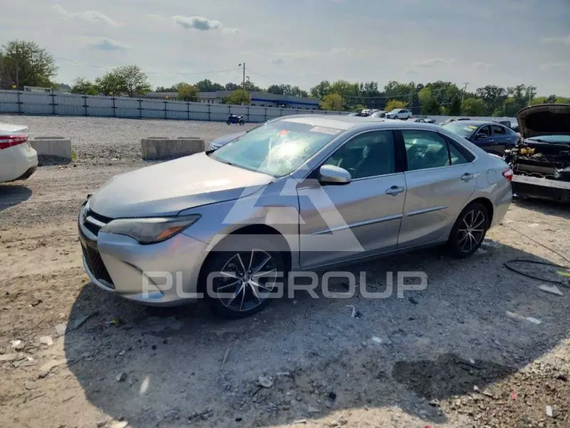 2017 Toyota CAMRY фото