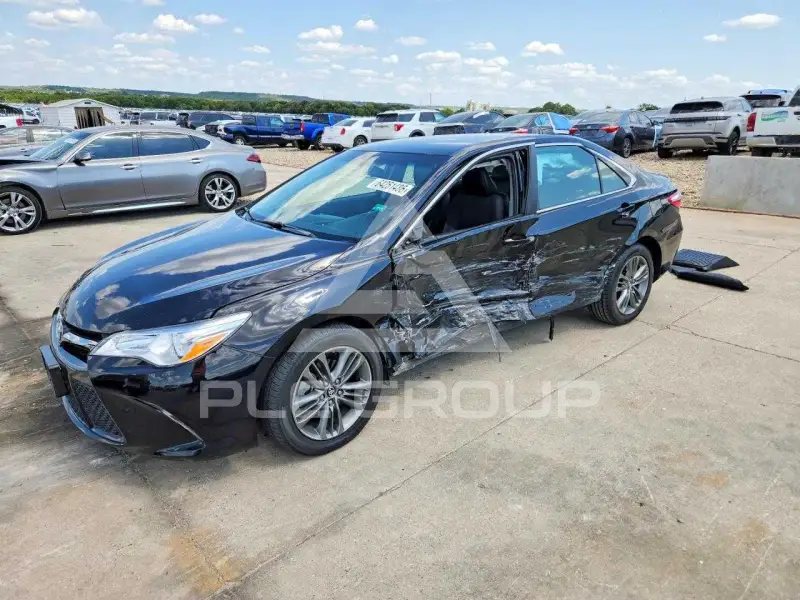 2017 Toyota CAMRY фото