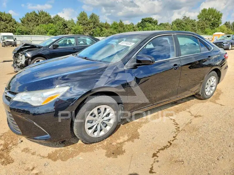 2017 Toyota CAMRY фото