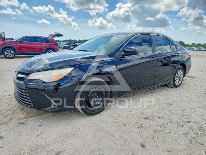 2017 Toyota CAMRY фото