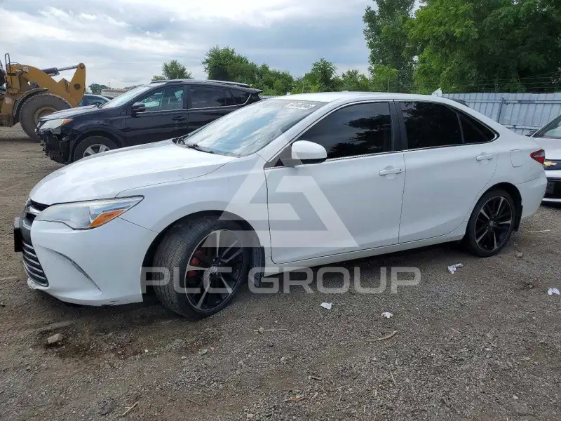 2017 Toyota CAMRY фото