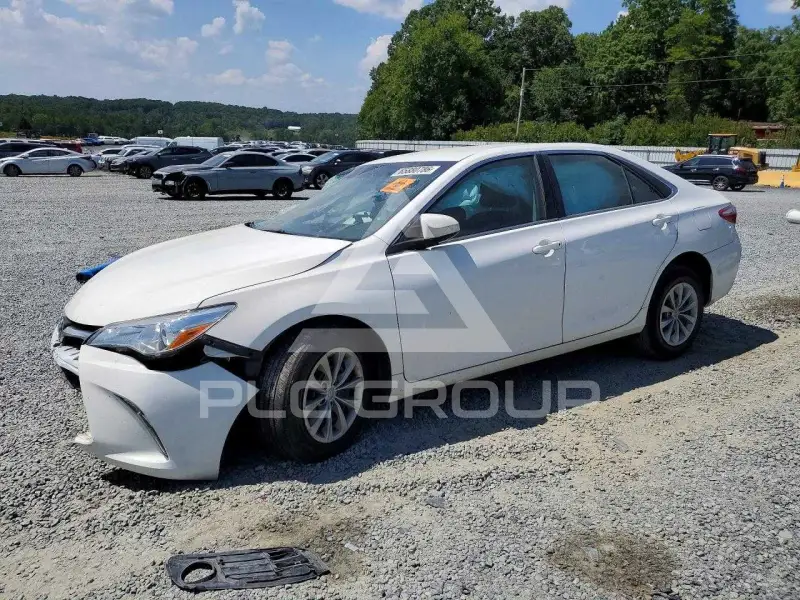 2017 Toyota CAMRY фото