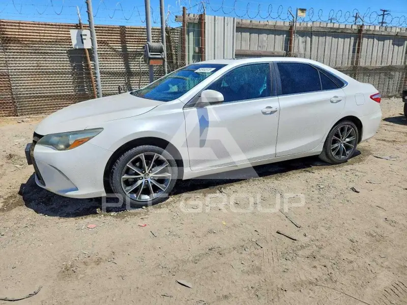 2017 Toyota CAMRY фото