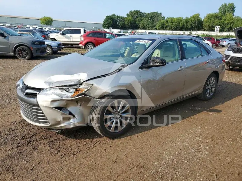 2017 Toyota CAMRY фото
