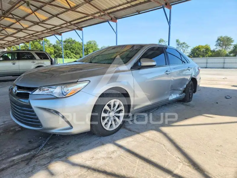 2017 Toyota CAMRY фото