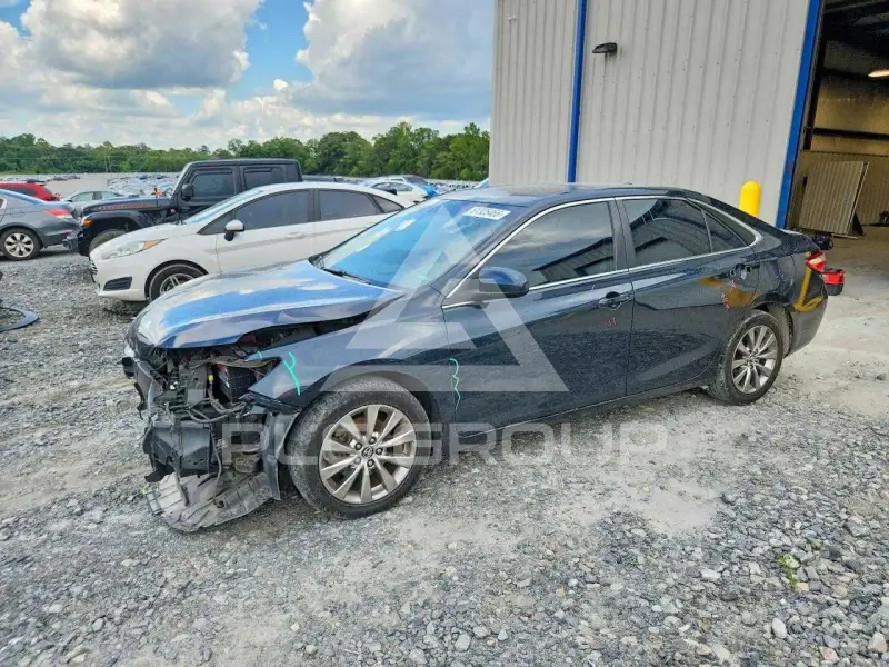 2017 Toyota CAMRY фото
