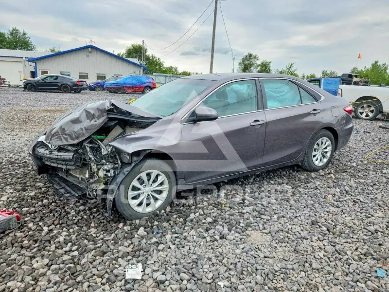 2017 Toyota CAMRY фото