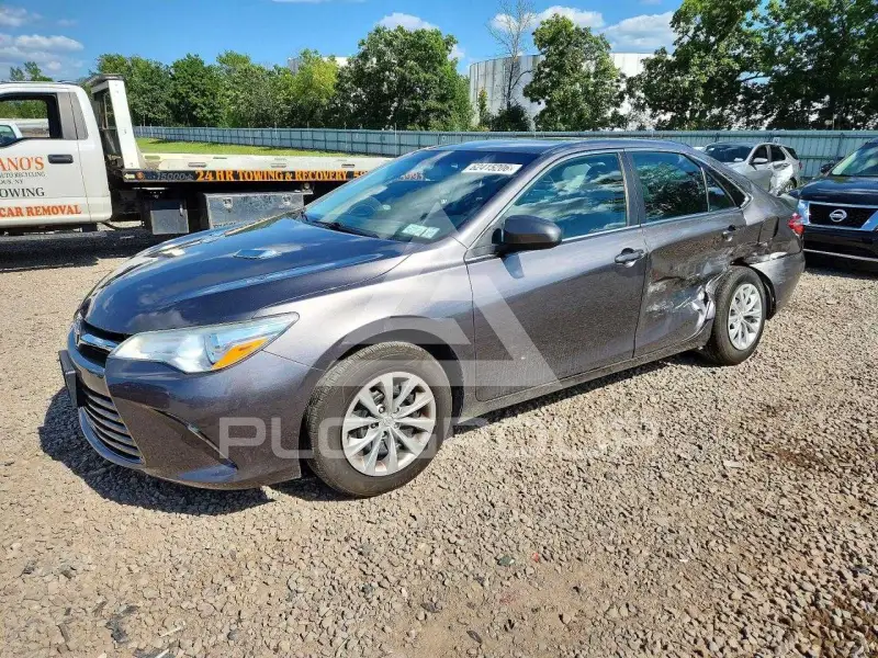 2017 Toyota CAMRY фото