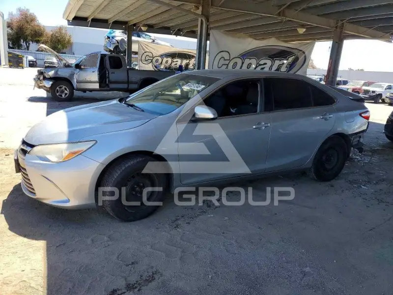 2017 Toyota CAMRY фото