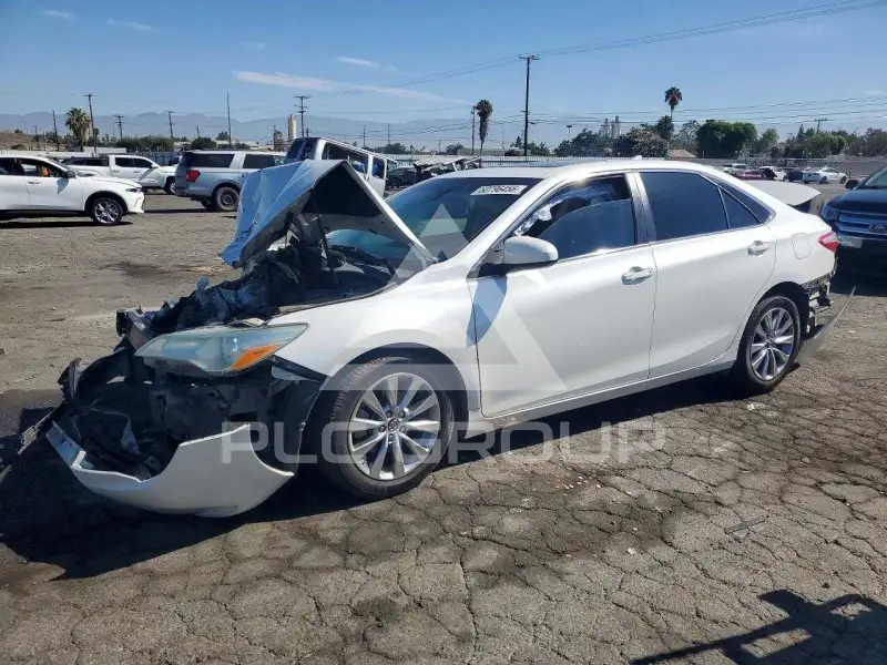 2017 Toyota CAMRY фото