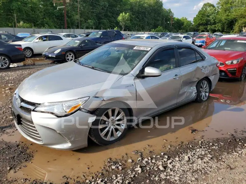 2017 Toyota CAMRY фото