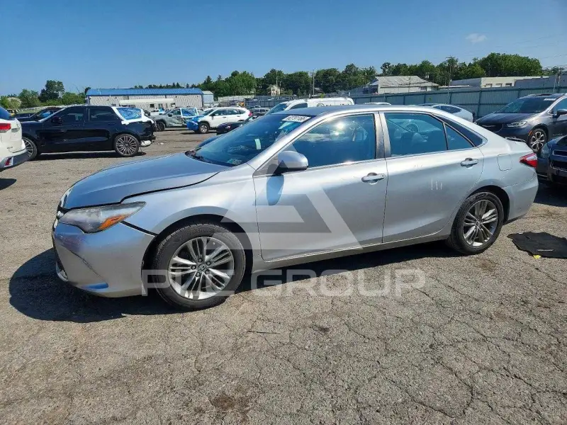 2017 Toyota CAMRY фото