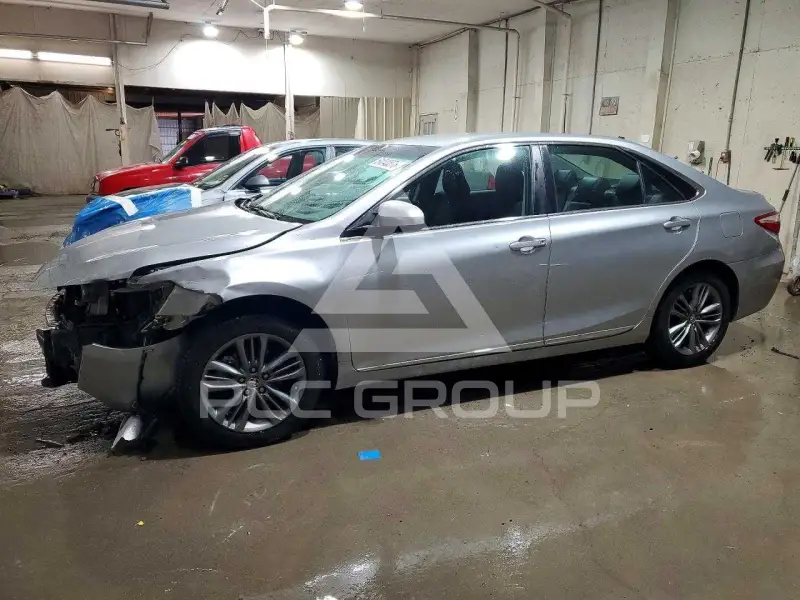 2017 Toyota CAMRY фото