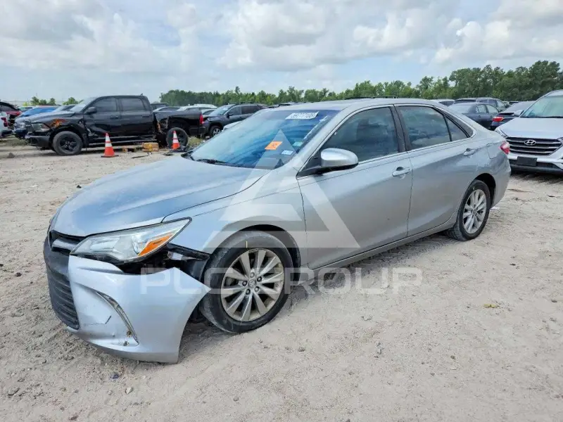 2017 Toyota CAMRY фото