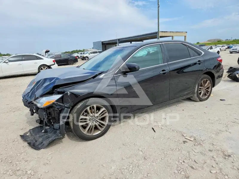 2017 Toyota CAMRY фото