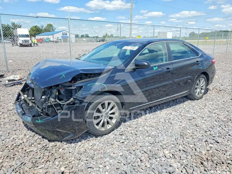 2017 Toyota CAMRY фото