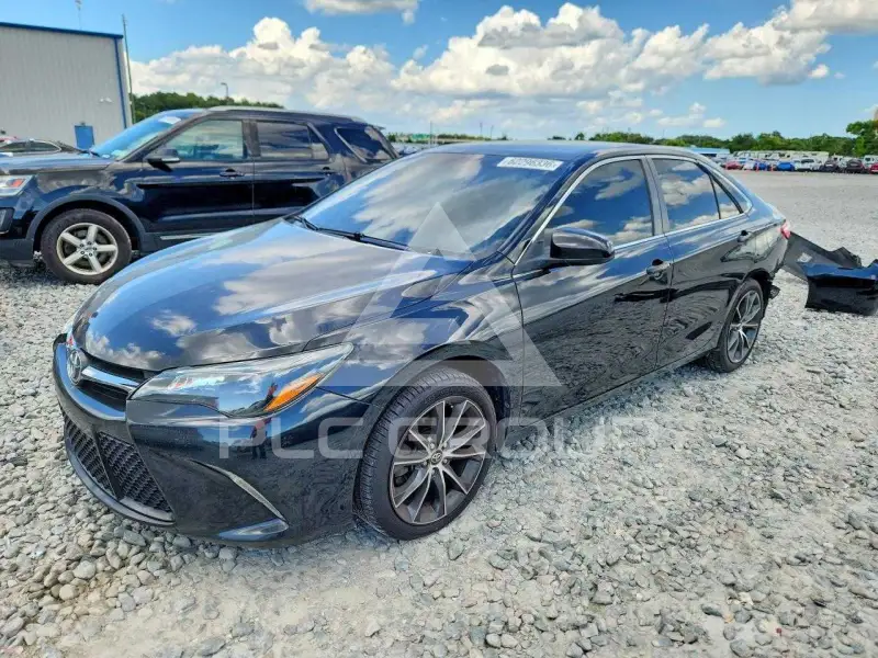 2017 Toyota CAMRY фото