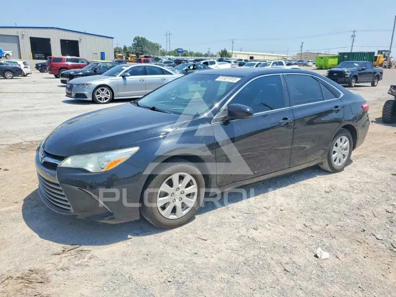 2017 Toyota CAMRY фото