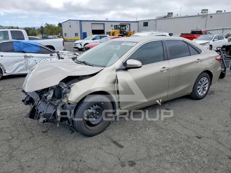2017 Toyota CAMRY фото