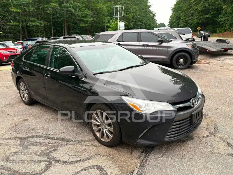 2017 Toyota CAMRY фото