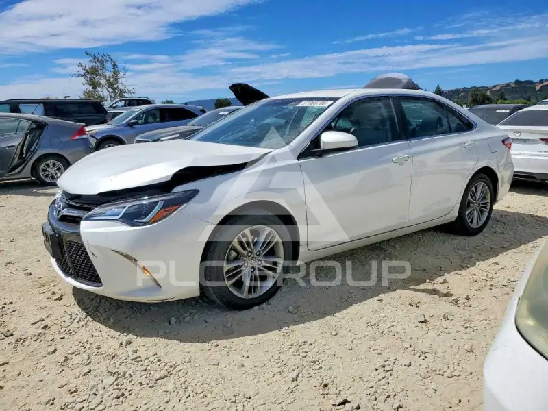 2017 Toyota CAMRY фото