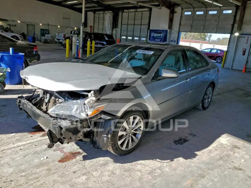 2017 Toyota CAMRY фото