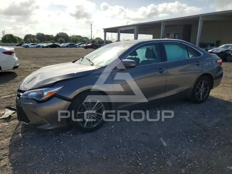 2017 Toyota CAMRY фото