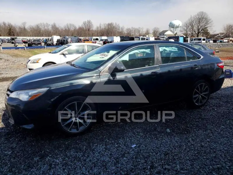 2017 Toyota CAMRY фото
