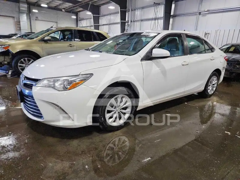 2017 Toyota CAMRY фото