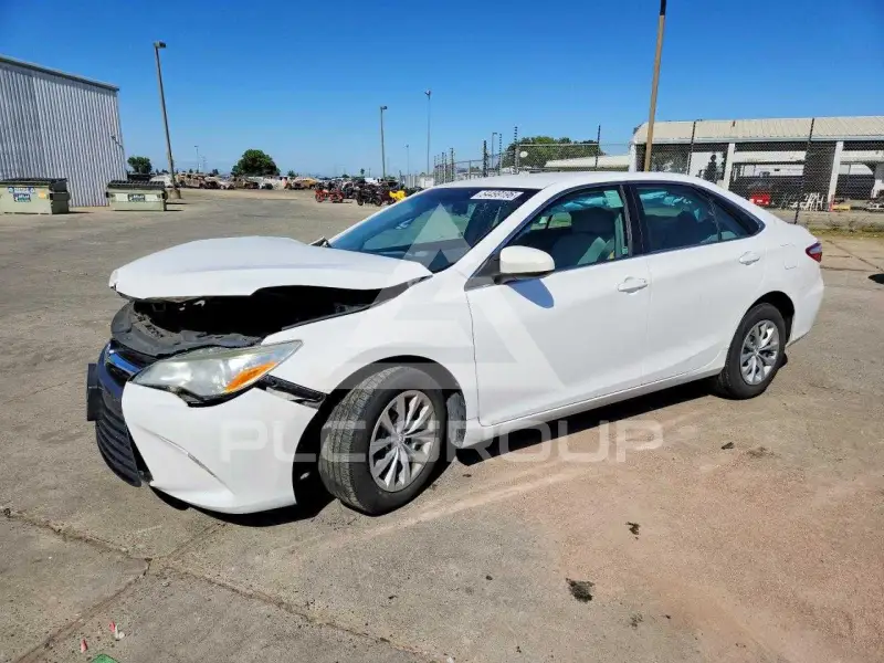 2017 Toyota CAMRY фото