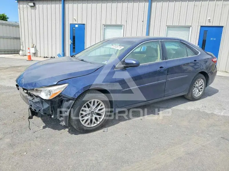 2017 Toyota CAMRY фото