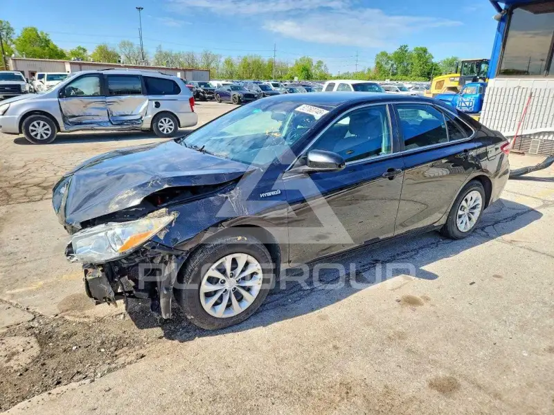 2017 Toyota CAMRY фото