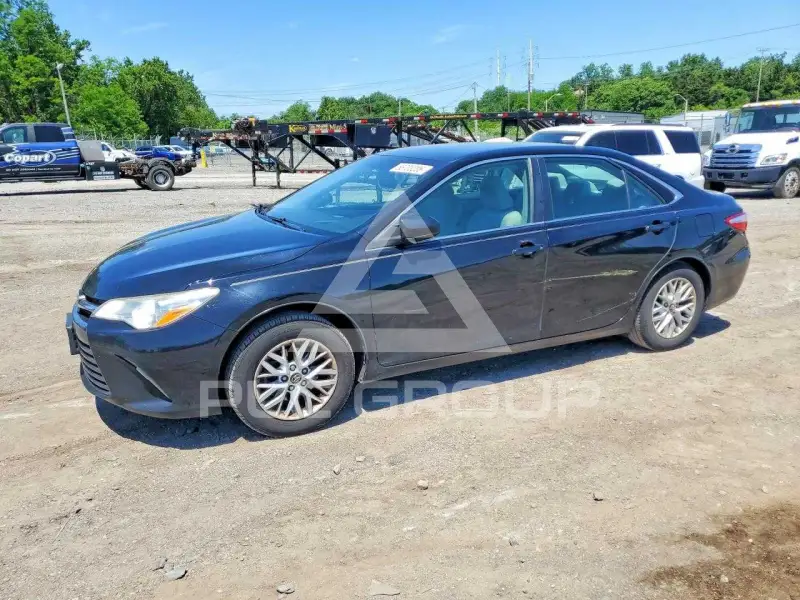 2017 Toyota CAMRY фото