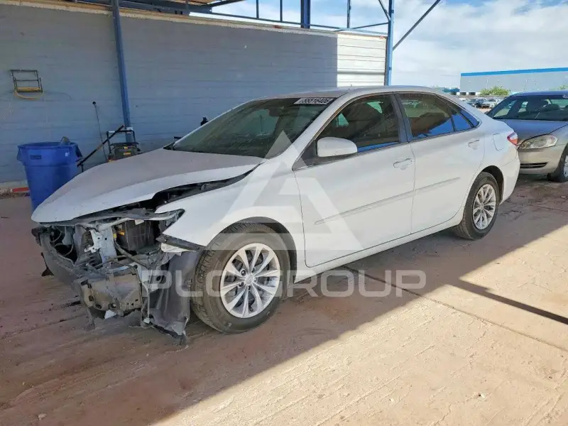 2017 Toyota CAMRY фото