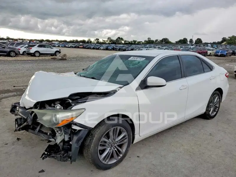 2017 Toyota CAMRY фото