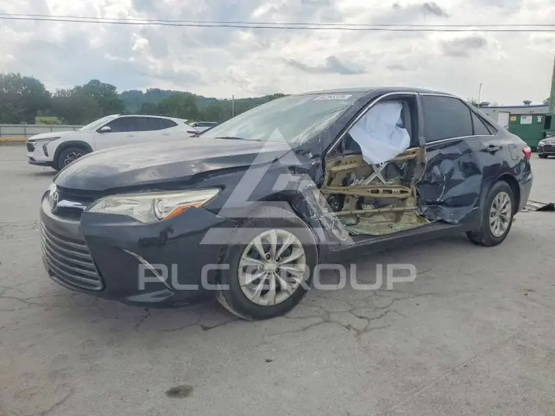 2017 Toyota CAMRY фото