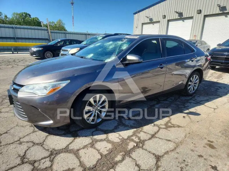 2017 Toyota CAMRY фото