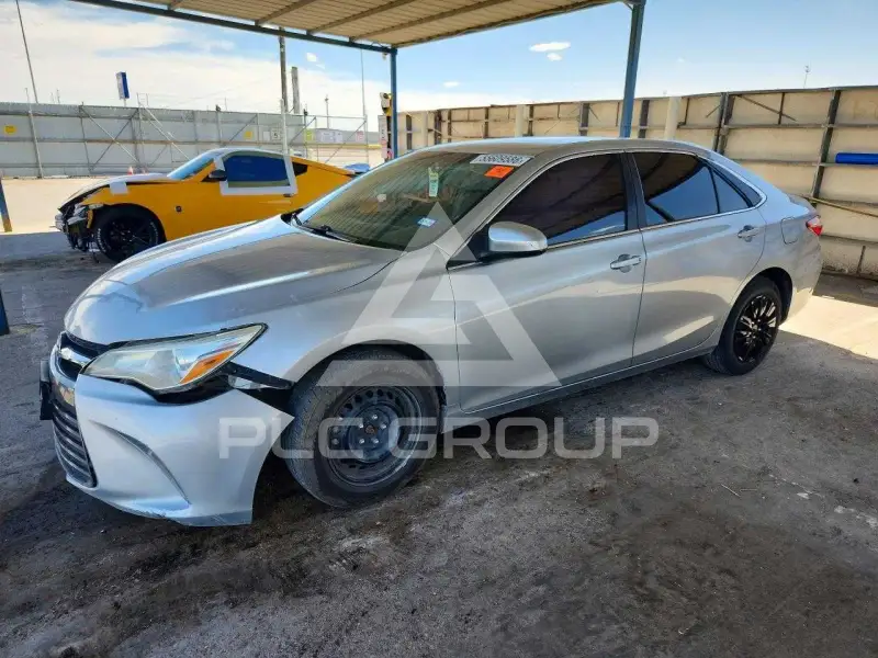 2017 Toyota CAMRY фото