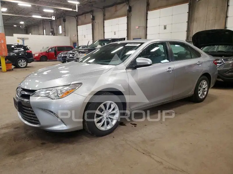 2017 Toyota CAMRY фото