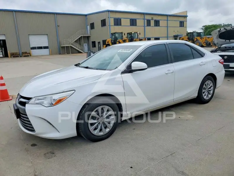 2017 Toyota CAMRY фото