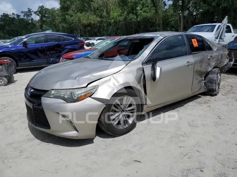 2017 Toyota CAMRY фото