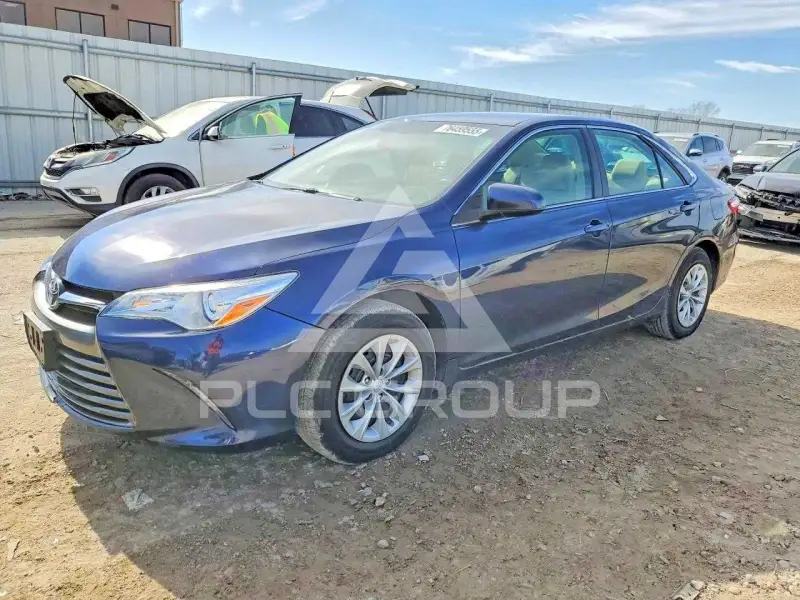 2017 Toyota CAMRY фото
