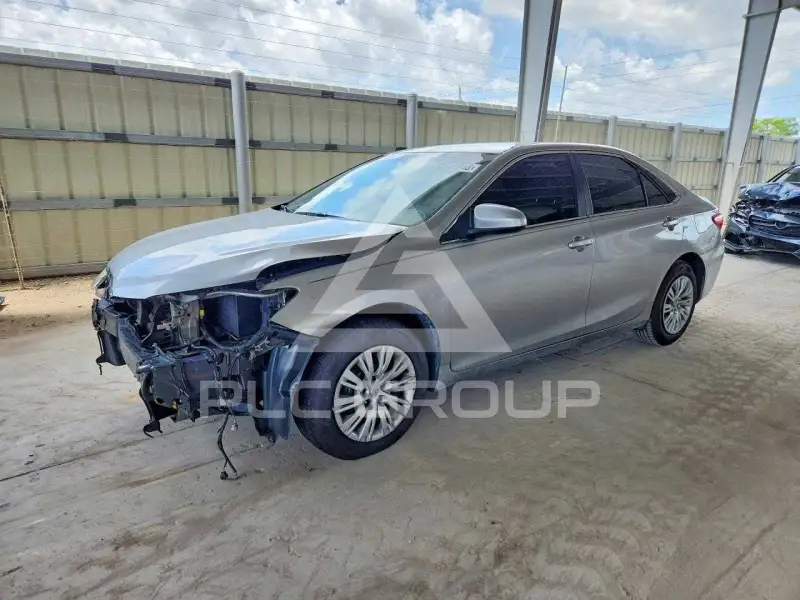 2017 Toyota CAMRY фото