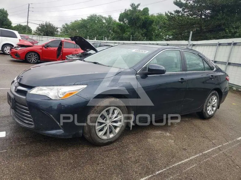 2017 Toyota CAMRY фото